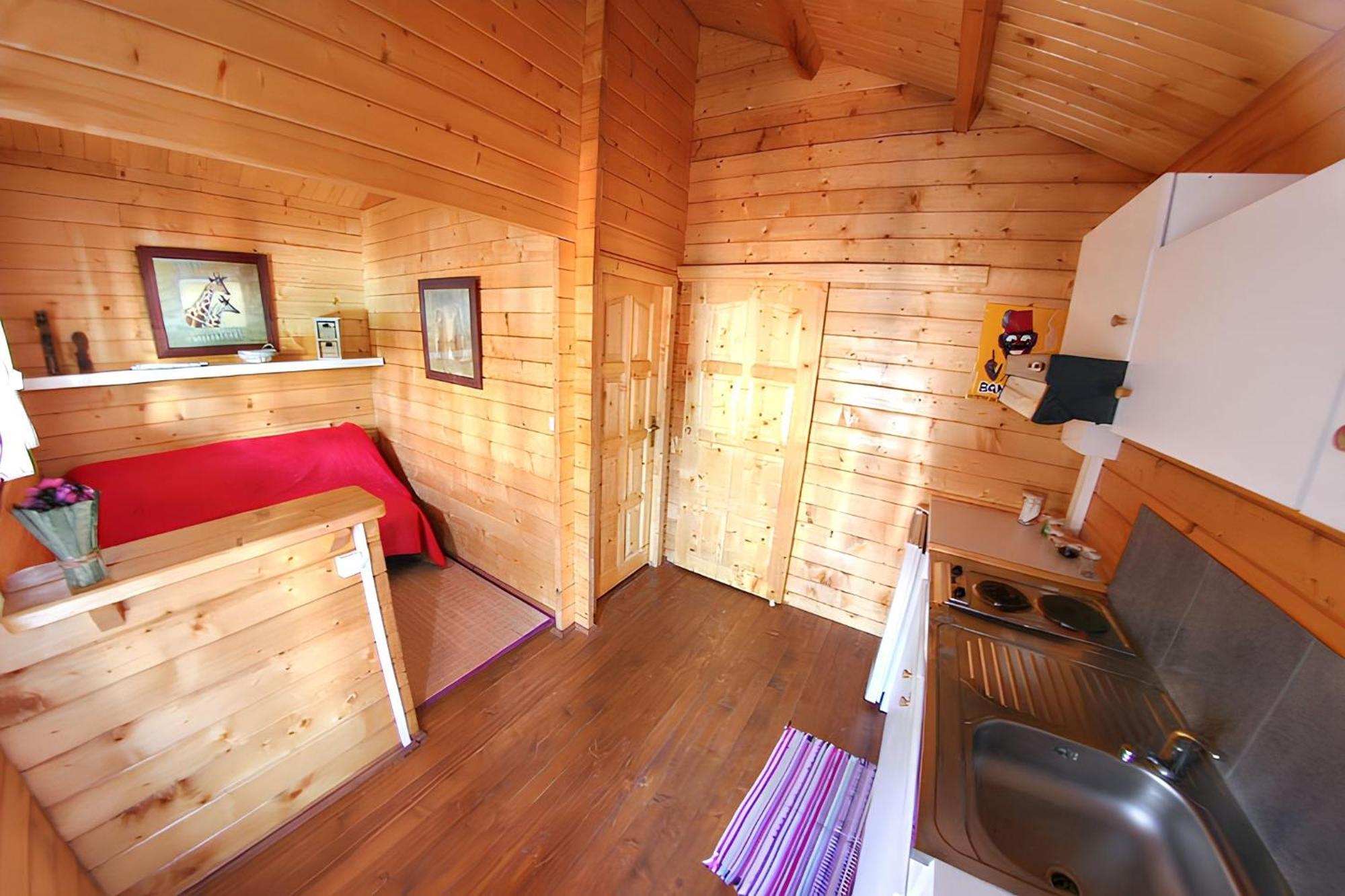 Bungalow Charmant A Saint-Joseph, Vue Sur La Piscine Esterno foto